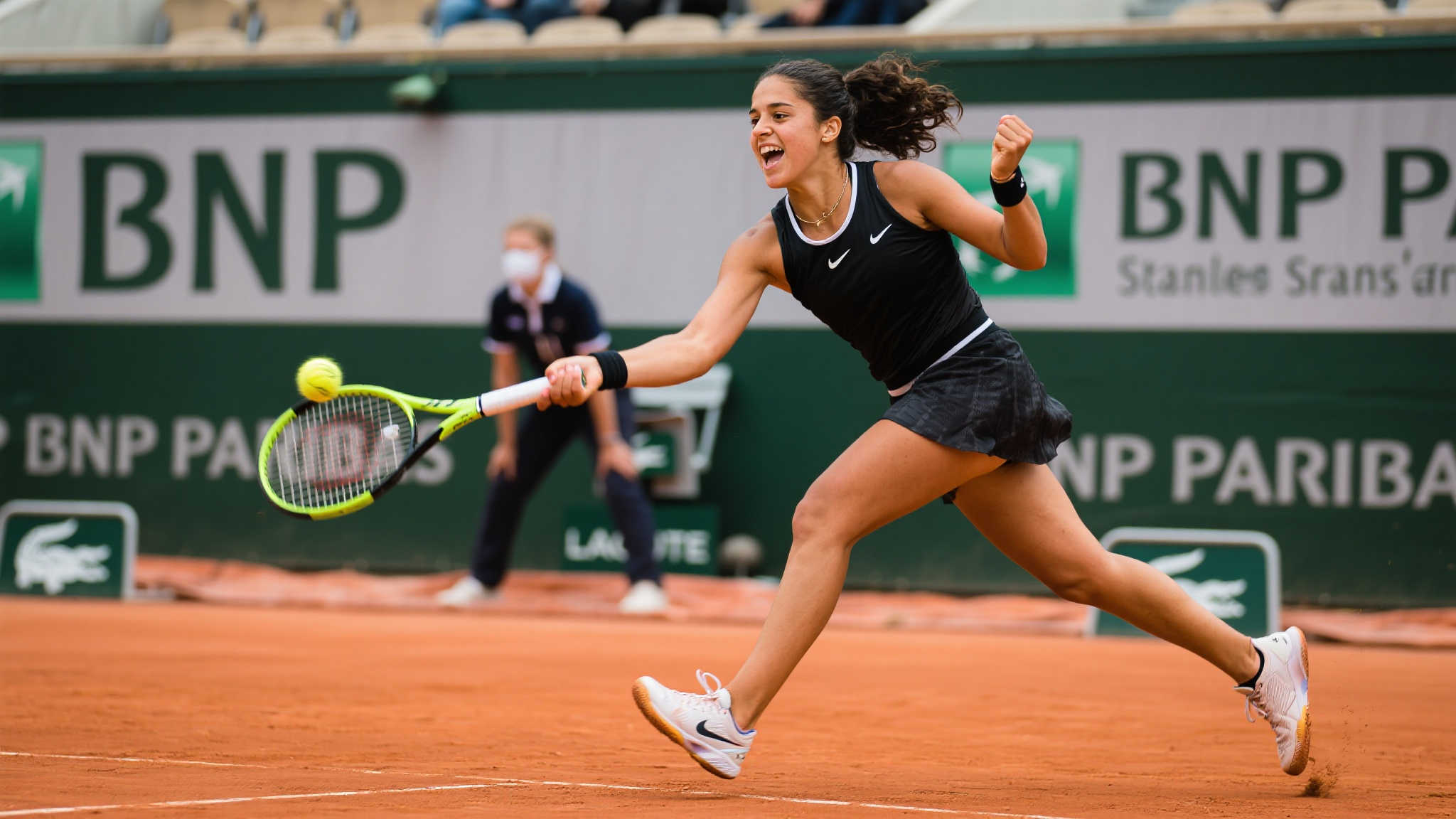 拉杜卡努力克卡萨金娜,顺利挺进斯特拉斯堡站第二轮 拉杜卡努力克卡萨金娜,顺利挺进斯特拉斯堡站第二轮